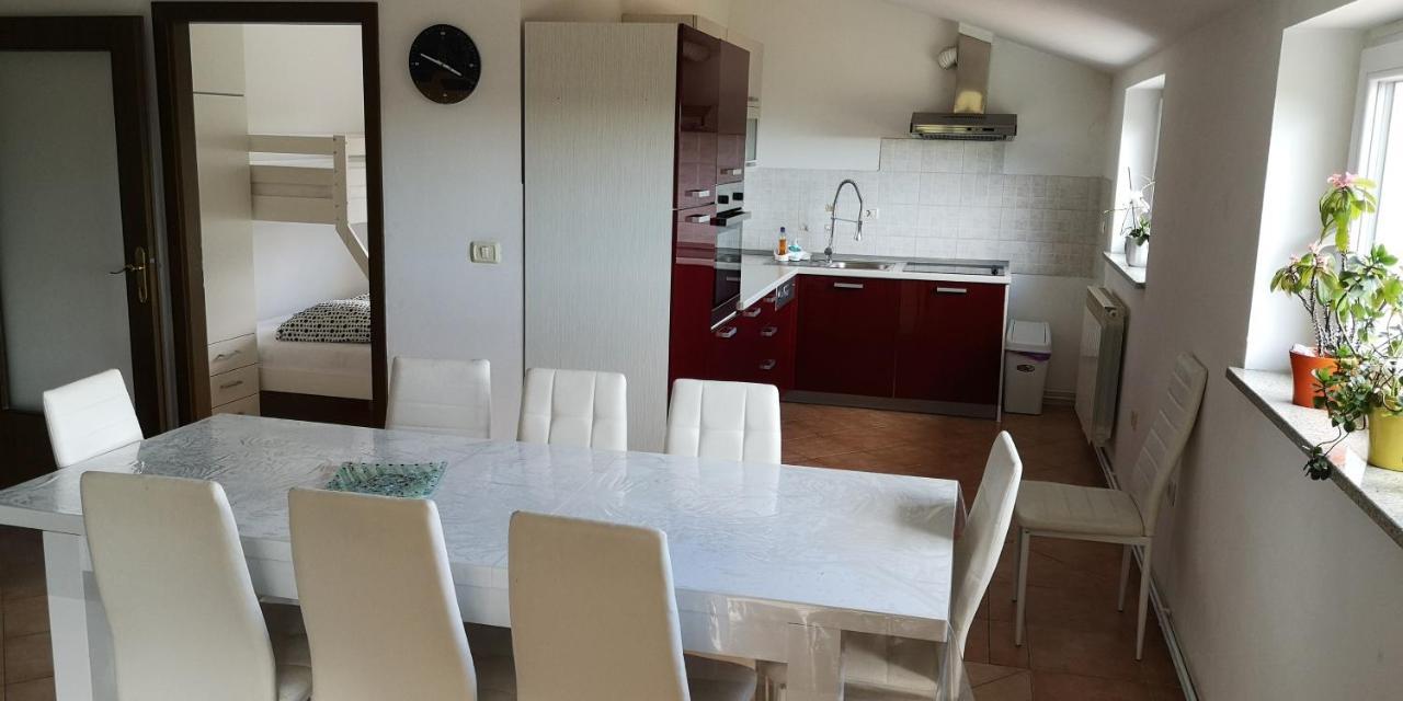 Apartma Ceh Gabrovica pri Črnem Kalu Dış mekan fotoğraf